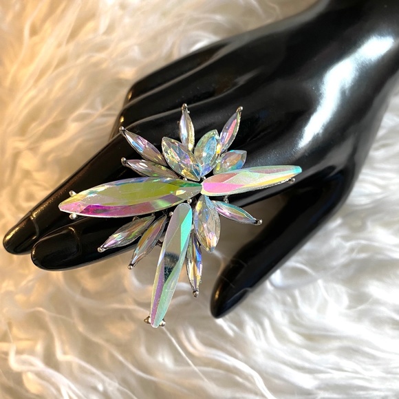 Giant Cosmic Starburst AB adjustable statement cocktail ring - Picture 4 of 8